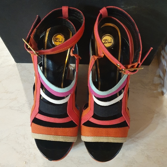 Size 7 Zu colourful wedges - Picture 3 of 8